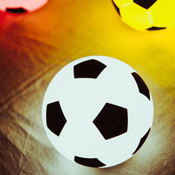 מנורת לילה סיליקון- כדורגל LED